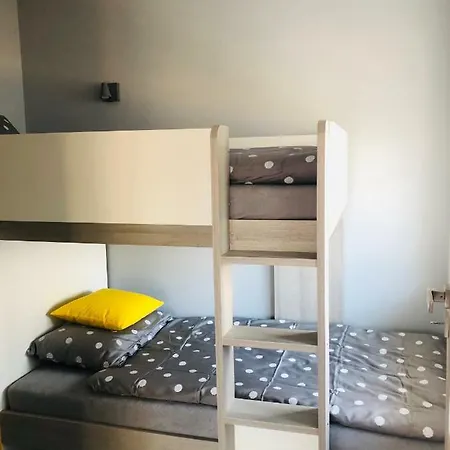 Apartament Elegance Yellow Rewal Esterno foto