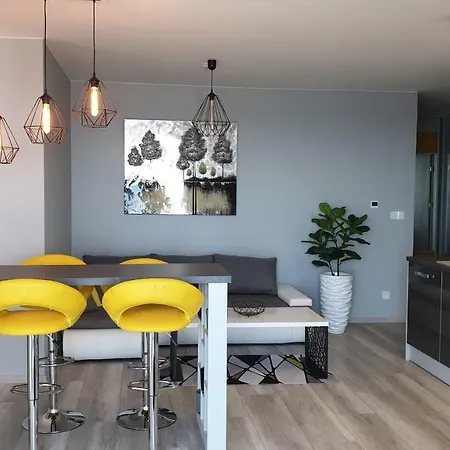 Apartament Elegance Yellow Rewal Esterno foto