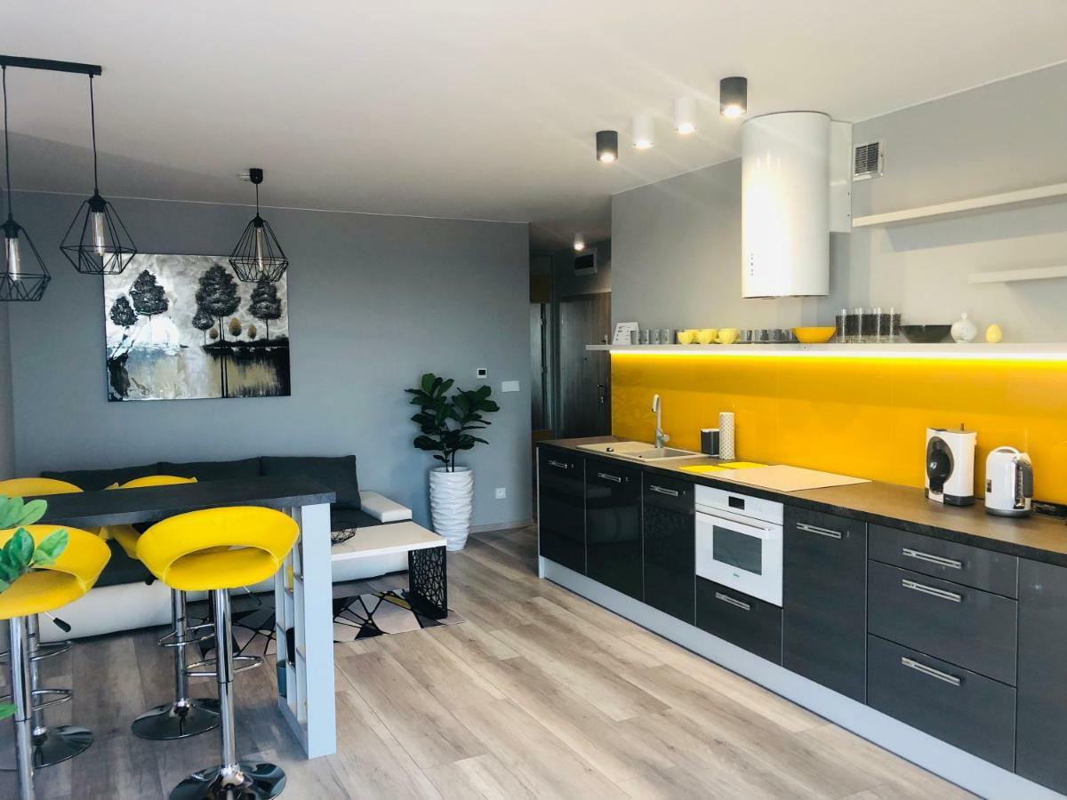 Elegance Yellow Apartment