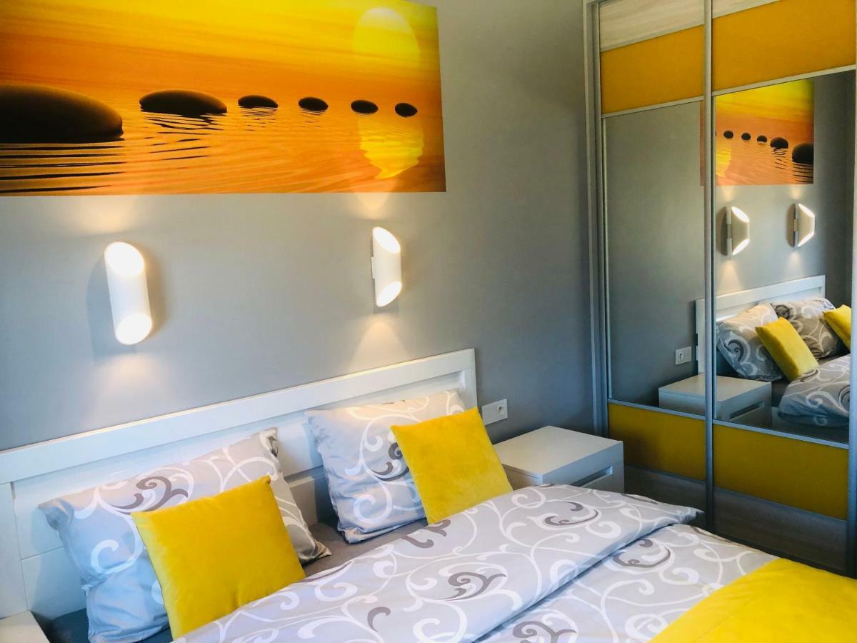 Elegance Yellow Apartment